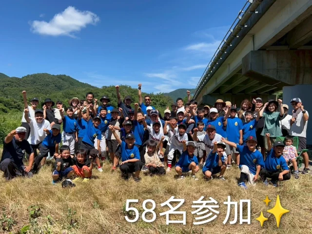 2025.8.2㈯

こんばんは⭐
本日、高島市へお邪魔し、FASTEPバーベキュー&
野球&ティーボール大会を開催させて頂きました🍖
🚍️⚾
初めての企画でしたが、スクール生さん、ご弟妹さん
保護者の皆様、総勢58名参加を頂きました✨

早朝よりバスを走らせ、高島市へ‼️
　　
高島校のスクール生さんと合流し、軟式野球と
ティーボールで交流しました⚾
たくさんお友達できたかな☺？
試合の方は、ホームラン連発でたくさんの笑顔が
溢れました☺☺☺

その後は、お待ちかねバーベキュー大会🍖

高島校の保護者の皆様に準備を頂き、焼き係り、
また片付けに至るまでお世話になりました。
ありがとうございました‼️
さすがバーベキュー長ですね✨

最後は、ジャンケン大会、記念撮影と楽しい時間は
『あっ』という間でした☺
高島野球さんで試合に出場された３名のスクール生さんもお疲れ様でした⚾🙏

また来年も楽しい企画を計画しましょう✨

今回のイベントにご参加頂きました皆様。
お手伝い頂きましたスタッフさん。
ありがとうございました‼️

これからも一緒に、FASTEPを盛り上げて
いきましょう☺☺☺
皆様の最高の笑顔に癒されまくりの塾長でした🐤

＃高島市＃マキノグラウンド
＃ティーボール＃軟式野球＃学童野球
＃バーベキュー＃FASTEP
＃BASEBALL総合企画OHNO
